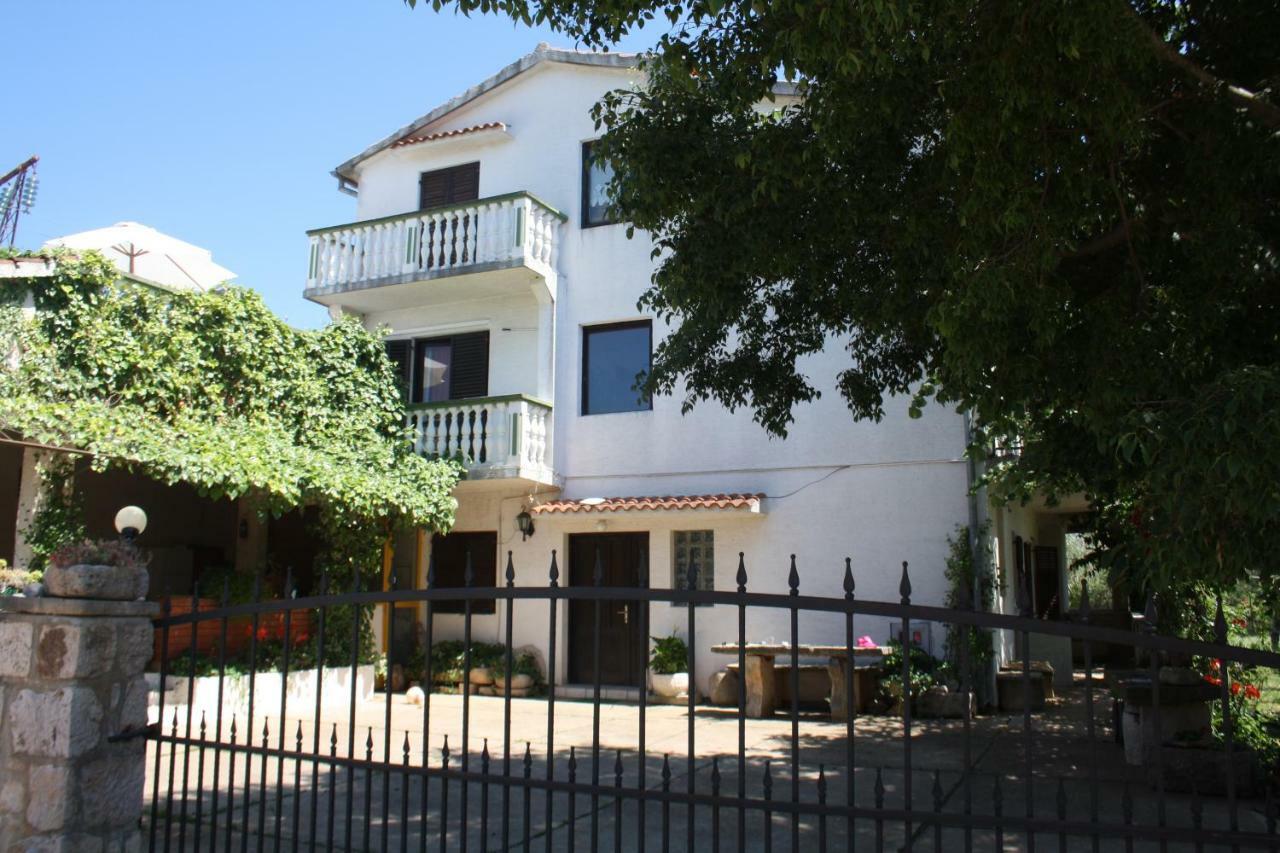 Apartmani Dana Sukošan المظهر الخارجي الصورة